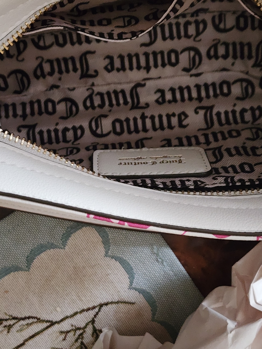 πJuicy Couture Cherry On Top Shoulder Bag White Multi Y2K Cherry Print Purse - Picture 4 of 6